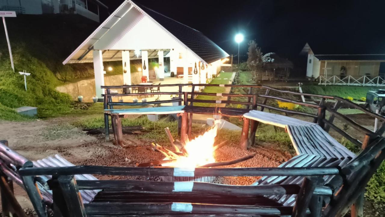 Kanthalloor Happy Holidays Resort מראה חיצוני תמונה