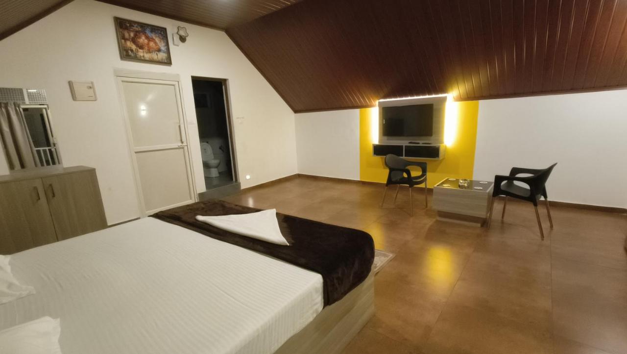 Kanthalloor Happy Holidays Resort מראה חיצוני תמונה